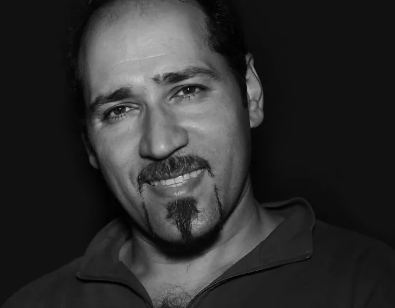 Portrait en noir et blanc d'Antoun Fahmeh, fondateur d'Ebenbee